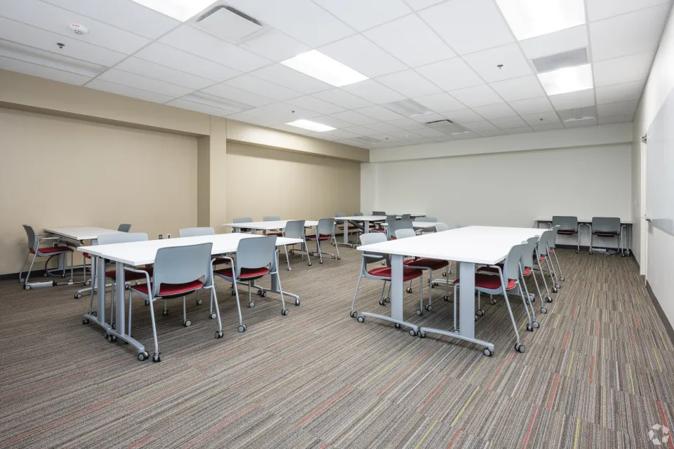 111 Corporate Dr Spartanburg SC Interior Photo 8 Large High Definition